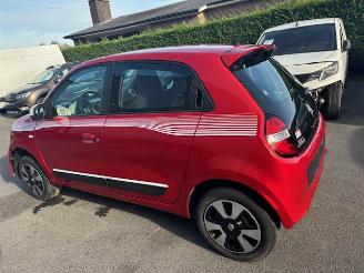 Damaged car Renault Twingo LIMITED 2018/11