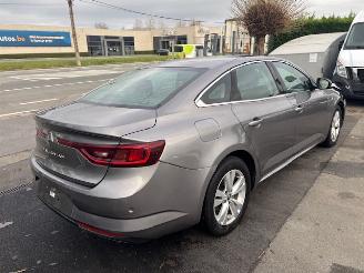 krockskadad bil auto Renault Talisman  2017/12