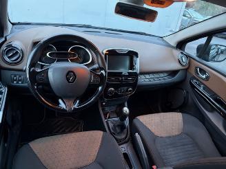 Renault Clio  picture 9