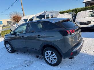 skadebil auto Peugeot 3008 AUTOMAAT 2019/10