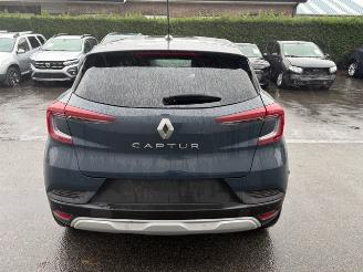 uszkodzony samochody osobowe Renault Captur  2024/3