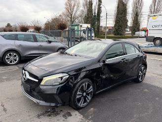 Vaurioauto  passenger cars Mercedes A-klasse  2017/9