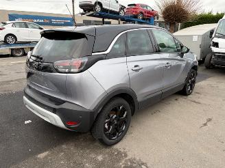 Vaurioauto  passenger cars Opel Crossland  2022/1