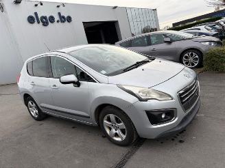 Voiture accidenté Peugeot 3008  2014/4