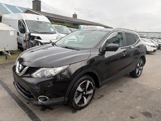 Damaged car Nissan Qashqai  2017/6
