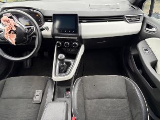 Renault Clio  picture 5