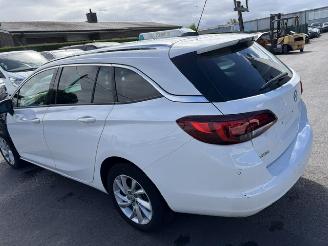 Opel Astra  picture 3