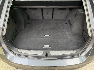 BMW 3-serie Touring 318i Executive picture 18