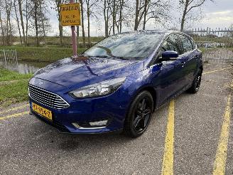 Unfallwagen Ford Focus 1.0 Titanium 2016/11