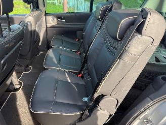 Renault Grand-espace 2.0T Initiale 7 persoons picture 10