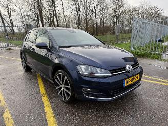 krockskadad bil auto Volkswagen Golf 1.4 TSI ACT Business Edition R Connected 2015/7