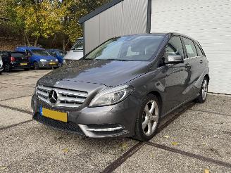 Voiture accidenté Mercedes B-klasse B200 Automaat NAP Origineel NL! 2013/1