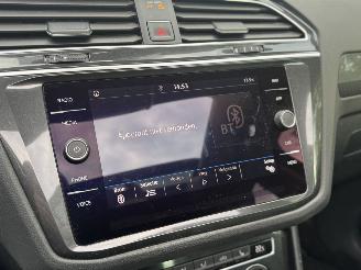 Volkswagen Tiguan 1.4 TSI ACT R-line Panoramadak Origineel NL! picture 24