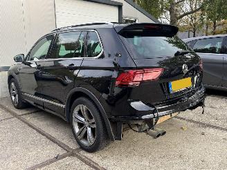 Volkswagen Tiguan 1.4 TSI ACT R-line Panoramadak Origineel NL! picture 10