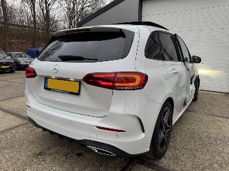 Mercedes B-klasse 180 AMG Panoramadak Origineel NL picture 10