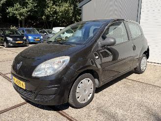 Renault Twingo 1.2 Airco ! Volledig rijdbaar! APK picture 3