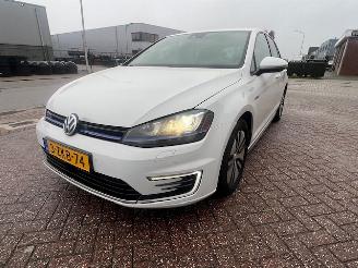 Schadeauto Volkswagen Golf GTE automaat nette auto 2014/12
