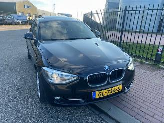 krockskadad bil auto BMW 1-serie AUTOMAAT XENON 2014/6
