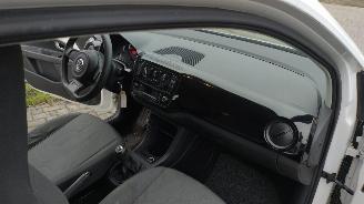 Volkswagen Up! Groove Up! BIM 1.0 nette auto!! picture 20