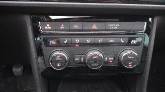 Seat Leon Leon 1.8 TSI FR BNSL Leer Pano 118280 ! Mooie auto! picture 16