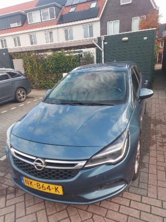 krockskadad bil auto Opel Astra SPORTS TOURER+ 2017/2
