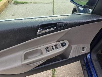 Volkswagen Passat 3.2 FSI V6 32V 4x4 picture 10