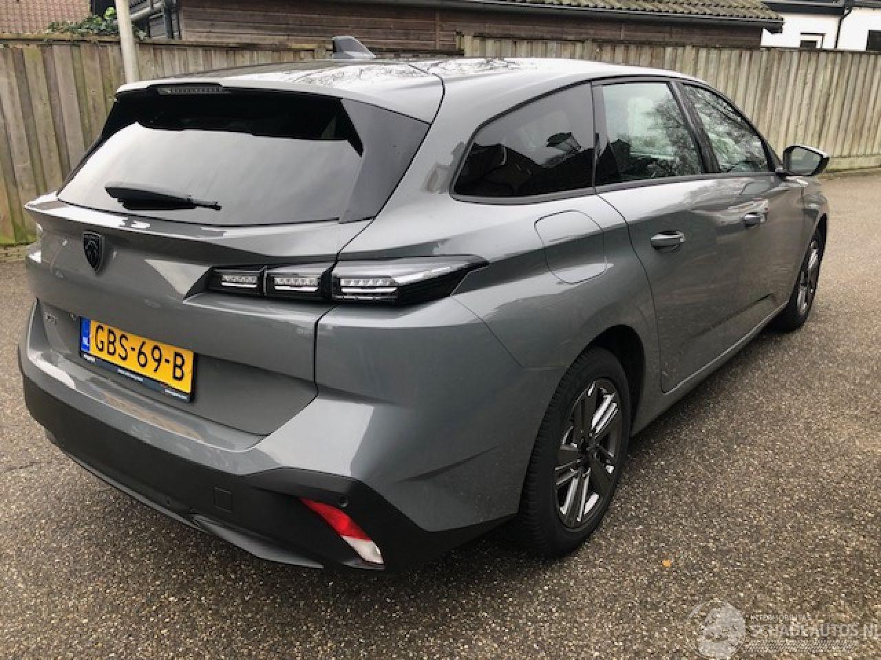 Peugeot 308 1.2 T 131 PK AUTOMAAT 2024