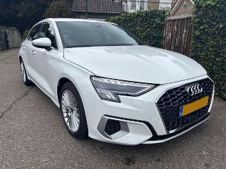 krockskadad bil auto Audi A3 30 TFSI SPORT AUTOMAAT 2022 2022/10