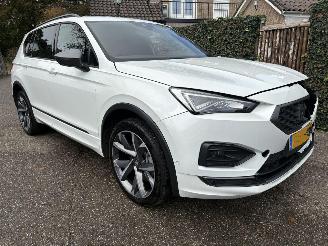 krockskadad bil auto Seat Tarraco FR 1.4 TSI e-Hybrid PHEV FR Business AUTOMAAT 225PK 2024/6
