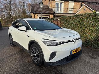 Damaged car Volkswagen ID.4 SPORT 150 PK  52 kwh 2023 2023/7