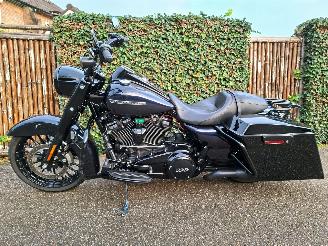 Harley-Davidson Road King 114 FLHRXS Road King Special 5HD Jekill & Hyde picture 10