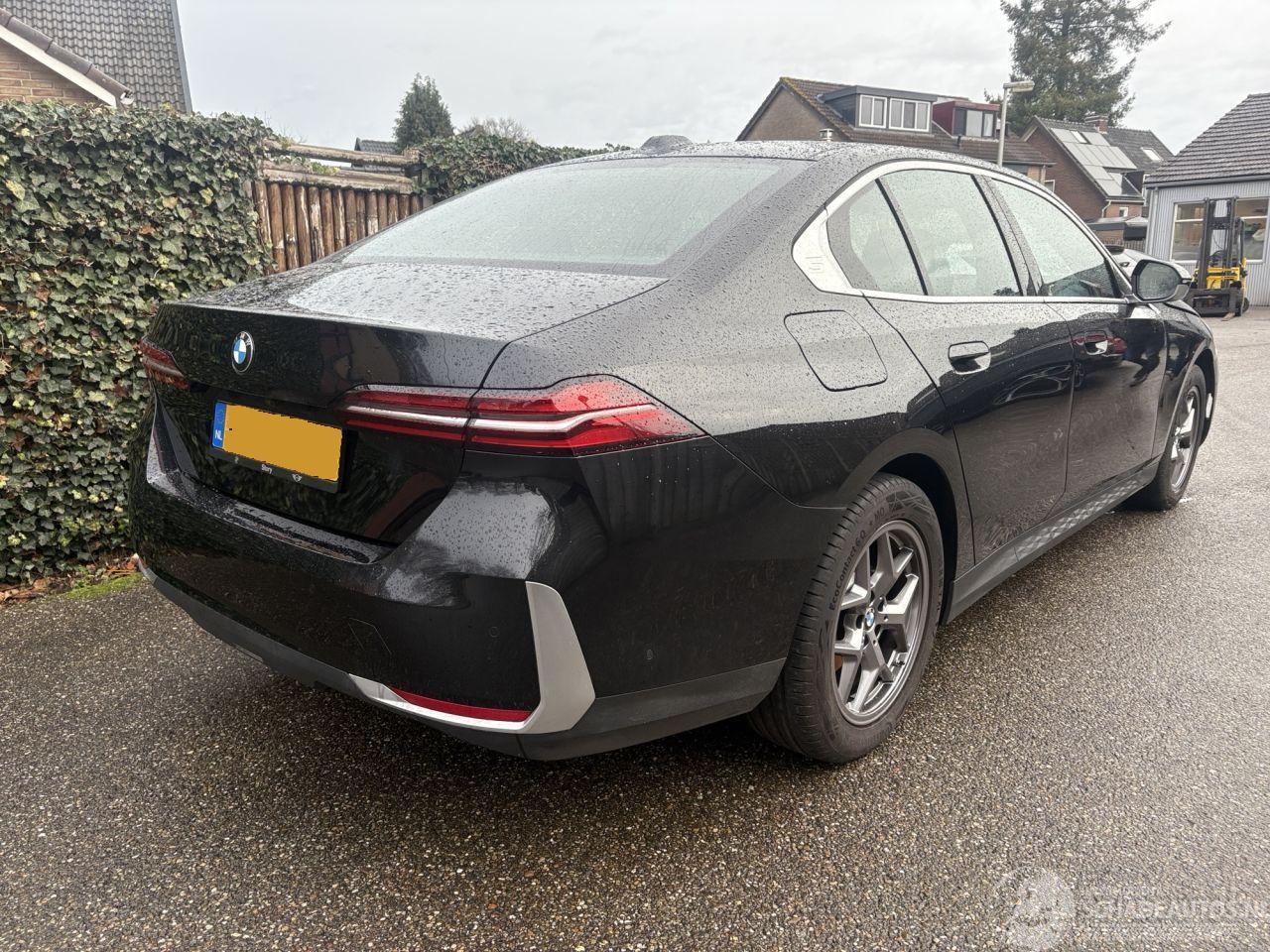 BMW 5-serie 520I EXE 205 PK  SEDAN