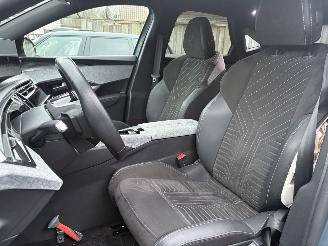 Peugeot e-3008 E-GT Avantage 210 73 kWh picture 14