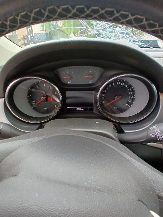 Opel Astra SPORTS TOURER picture 6