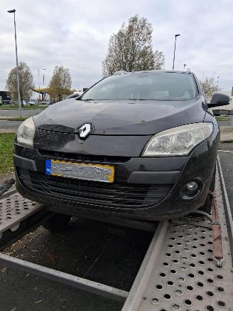 krockskadad bil auto Renault Mégane 1.4 16V TCe 130 Combi/o 4Dr Benzine 1.397cc 96kW (131pk) 2009/9