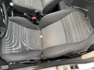 Toyota Yaris 1.0 12V VVT-i Hatchback  Benzine 998cc 51kW (69pk) picture 20