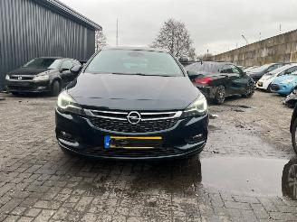 Schadeauto Opel Astra SPORTS TOURER+ 2016/12