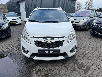 Unfallwagen Chevrolet Spark 1.2 16V Hatchback  Benzine 1.206cc 60kW (82pk) FWD 2010-03  B12D1; LMU 2011/12
