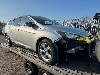 Coche accidentado Ford Focus 1.6 SCTi 16V Combi/o  Benzine 1.596cc 110kW (150pk) FWD 2010-07/2018-05  JQDB 2012/1