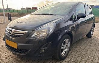 Schadeauto Opel Corsa 1.2 16V Hatchback  Benzine 1.229cc 63kW (86pk) FWD 2009-12/2014-08  A12XER 2014/1
