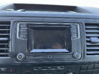 Volkswagen Transporter 2.0 TDI Combi picture 19