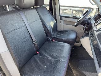 Volkswagen Transporter 2.0 TDI Combi picture 13