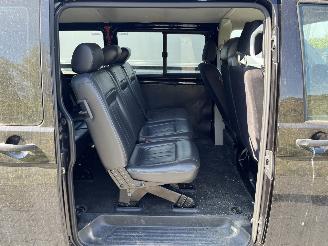 Volkswagen Transporter 2.0 TDI Combi picture 9