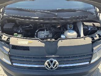 Volkswagen Transporter 2.0 TDI Combi picture 14