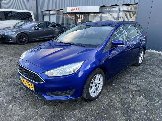 Schadeauto Ford Focus Wagon 1.0 Trend Edition 2015/12