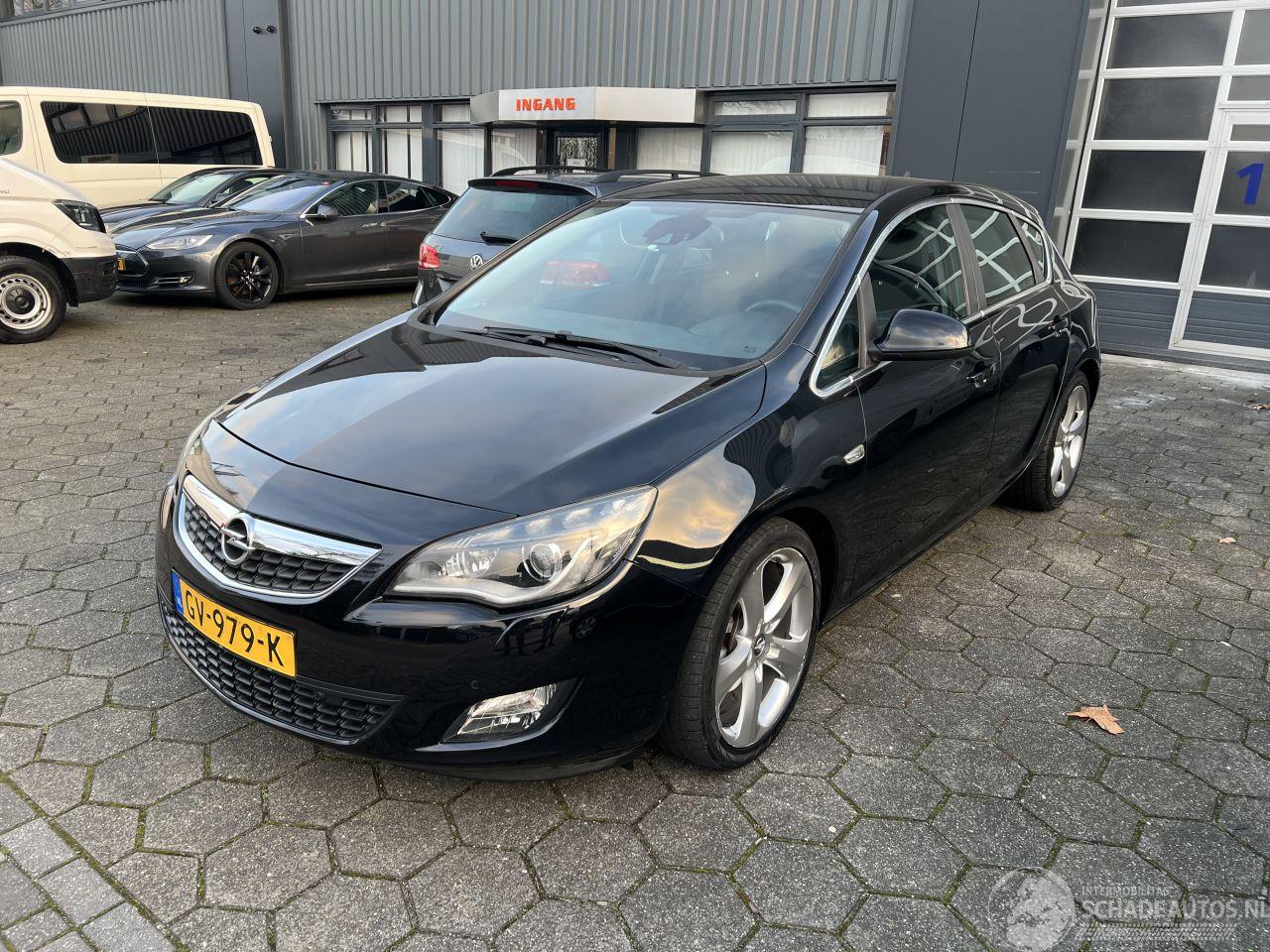 Opel Astra 1.6 Turbo Sport