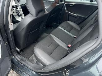 Volvo V-60 1.6 T3 picture 24