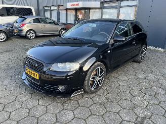 krockskadad bil auto Audi A3 Ambition 1.6 75KW 2005/9