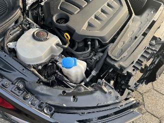 Volkswagen Golf 2.0 TSI R 4Motion 320PK picture 9