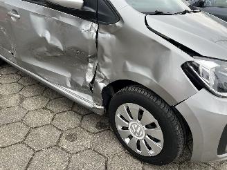 Volkswagen Up! 1.0 BMT Move up picture 25